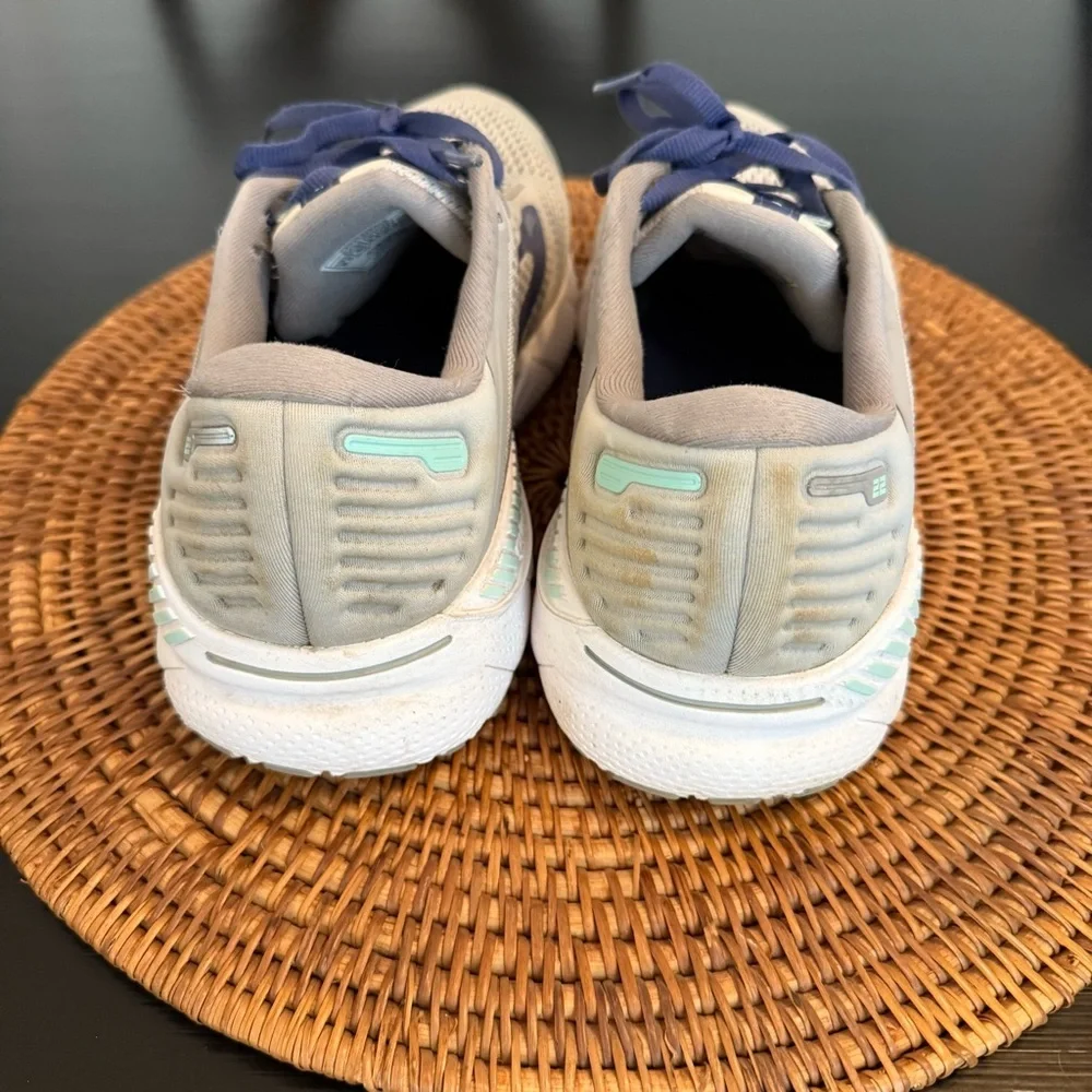 Brooks Athletic Shoes in Gray and Blue extra wide size‎ 8.5